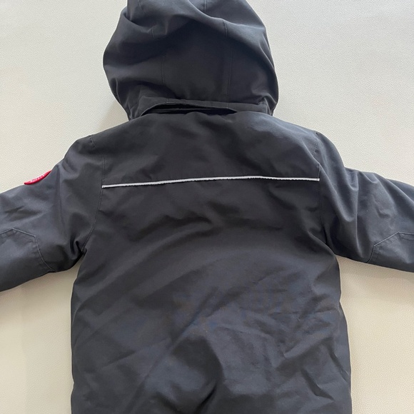 Kids Canada Goose Heavy Weight Coat Size 4-5 Guaranteed Authentic - Picture 6 of 7